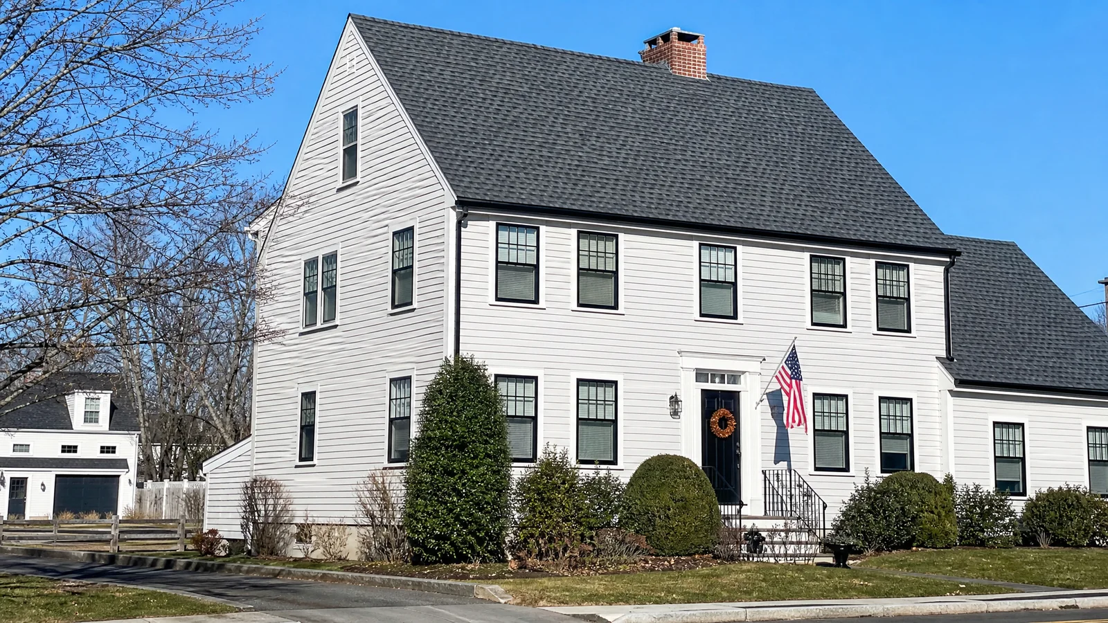 New architectural shingle roof on a Connecticut colonial